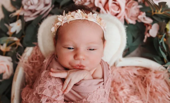 Séance photo naissance en studio à Besançon, Besançon, TAILS PHOTOGRAPHIE