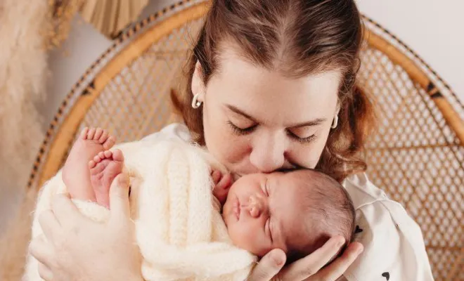 Photographe professionnelle séance photo naissance en famille bohème à Besançon, Besançon, TAILS PHOTOGRAPHIE