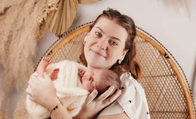 Photographe professionnelle séance photo naissance en famille bohème à Besançon, Besançon, TAILS PHOTOGRAPHIE