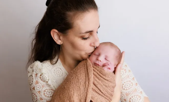 Photographe pour séance photo naissance en famille en studio à Besançon, Besançon, TAILS PHOTOGRAPHIE