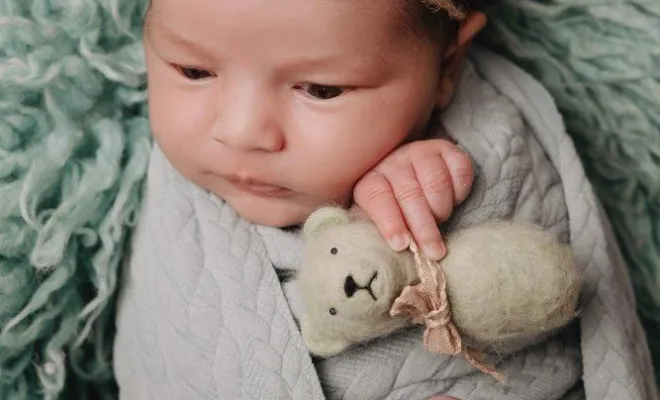 Tarifs photographe séance photo naissance en studio à Besançon, Besançon, TAILS PHOTOGRAPHIE