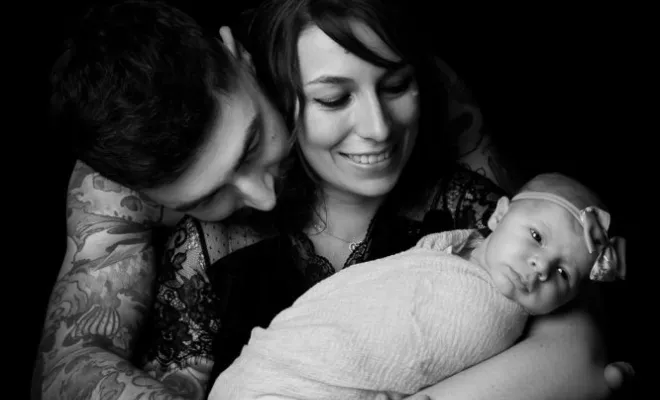 Photographe professionnelle séance photo naissance en studio à Besançon, Besançon, TAILS PHOTOGRAPHIE