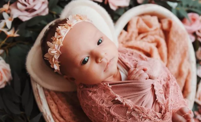 Séance Photo Nouveau-né À Besançon, Besançon, TAILS PHOTOGRAPHIE