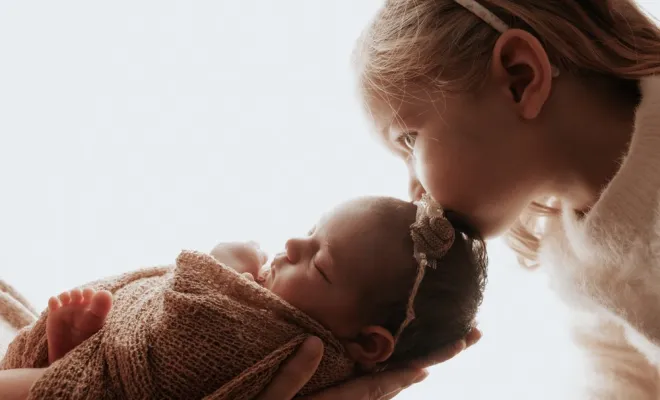 Photographe professionnelle pour séances photo grossesse et naissance en studio à Besançon, Besançon, TAILS PHOTOGRAPHIE