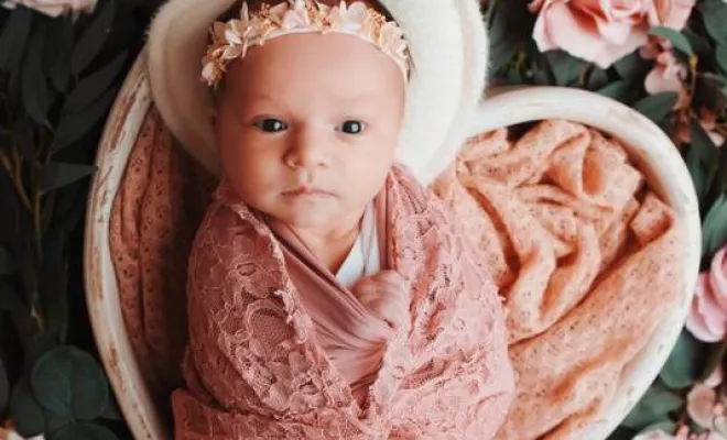 Shooting Grossesse Et Naissance À Besançon, Besançon, TAILS PHOTOGRAPHIE