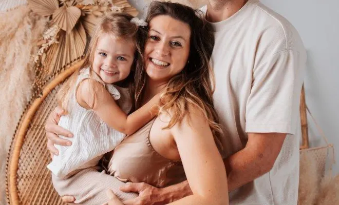  Photographe professionnelle shooting grossesse en famille en studio à Besançon, Besançon, TAILS PHOTOGRAPHIE