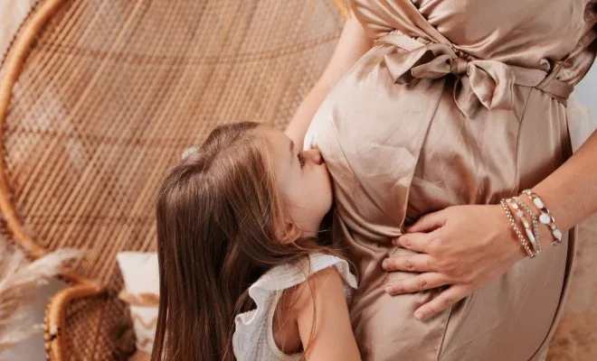  Photographe professionnelle shooting grossesse en famille en studio à Besançon, Besançon, TAILS PHOTOGRAPHIE