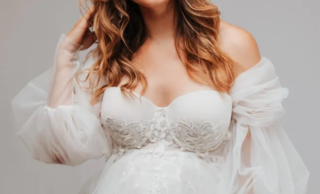 Photographe professionnelle shooting grossesse avec prêt de robes de grossesse en studio à Besançon, Besançon, TAILS PHOTOGRAPHIE