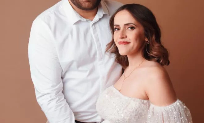 Shooting Grossesse En Studio En Couple À Besançon, Besançon, TAILS PHOTOGRAPHIE