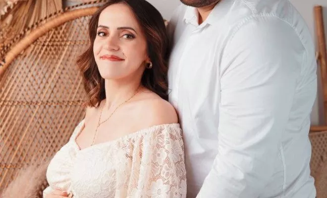 Shooting Grossesse En Studio En Couple À Besançon, Besançon, TAILS PHOTOGRAPHIE