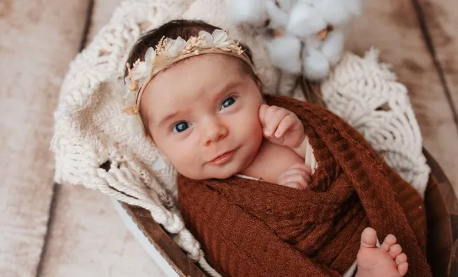  Photographe professionnelle shooting naissance en famille à Besançon, Besançon, TAILS PHOTOGRAPHIE