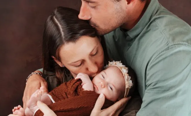  Photographe professionnelle shooting naissance en famille à Besançon, Besançon, TAILS PHOTOGRAPHIE