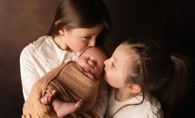 Shooting naissance en famille en studio en Franche-Comté, Besançon, TAILS PHOTOGRAPHIE