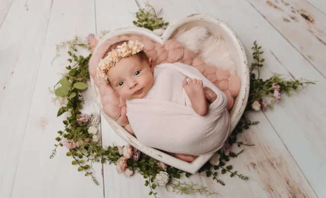 Photographe professionnelle shooting naissance en studio à Besançon, Besançon, TAILS PHOTOGRAPHIE