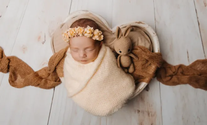 Photographe professionnelle shooting naissance en studio à Besançon, Besançon, TAILS PHOTOGRAPHIE