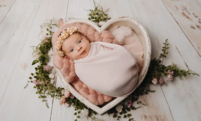 Photographe professionnelle shooting naissance en studio à Besançon, Besançon, TAILS PHOTOGRAPHIE