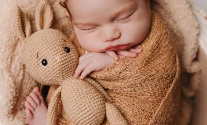 Photographe studio à Besançon shooting nouveau né, Besançon, TAILS PHOTOGRAPHIE