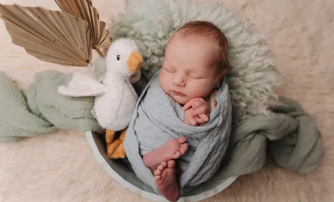 Shooting photo bébé garçon en studio à Besançon, Besançon, TAILS PHOTOGRAPHIE