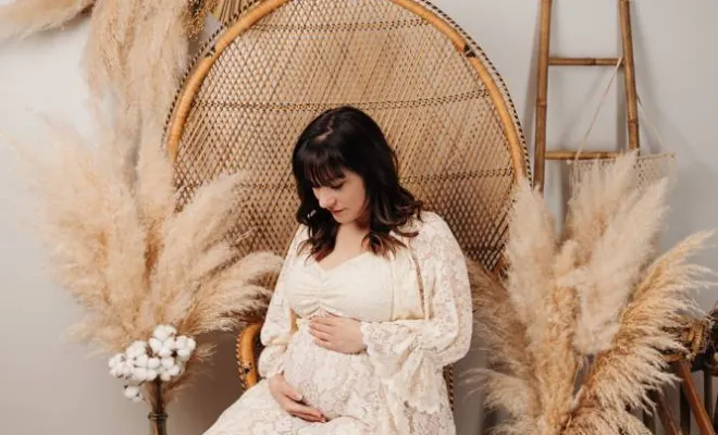 Photographe professionnelle shooting photo grossesse thème bohème à Besançon, Besançon, TAILS PHOTOGRAPHIE