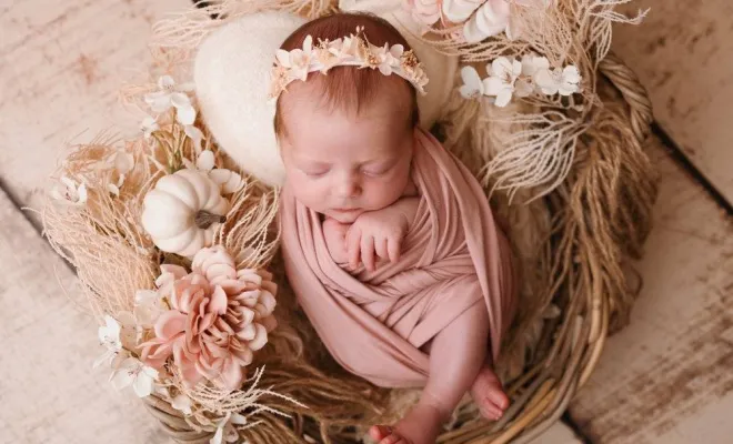 Photographe pour shooting photo naissance fille en studio à Besançon, Besançon, TAILS PHOTOGRAPHIE