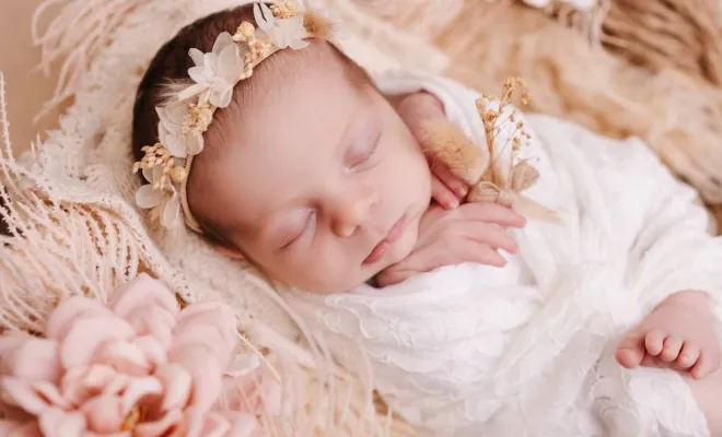 Photographe pour shooting photo naissance fleuri à Besançon, Besançon, TAILS PHOTOGRAPHIE