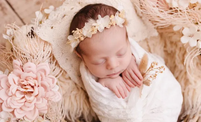 Photographe pour shooting photo naissance fleuri à Besançon, Besançon, TAILS PHOTOGRAPHIE