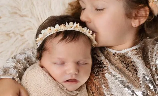 Photographe professionnelle shooting photo nouveau né en studio à Besançon, Besançon, TAILS PHOTOGRAPHIE