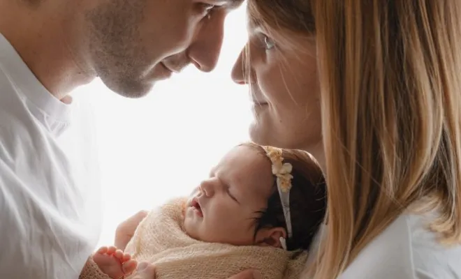 Photographe professionnelle shooting photo nouveau né en studio à Besançon, Besançon, TAILS PHOTOGRAPHIE