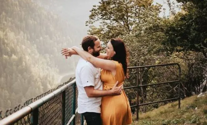 Tails Photographie photographe professionnelle séance photo couple à Besançon, Besançon, TAILS PHOTOGRAPHIE