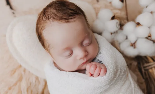 Photographe pour shooting photo naissance en famille à Besançon, Besançon, TAILS PHOTOGRAPHIE