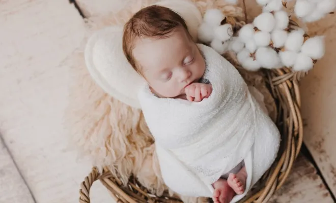 Photographe pour shooting photo naissance en famille à Besançon, Besançon, TAILS PHOTOGRAPHIE