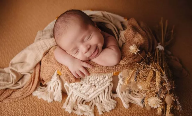 Tarifs photographe séance photo nouveau né à Besançon, Besançon, TAILS PHOTOGRAPHIE