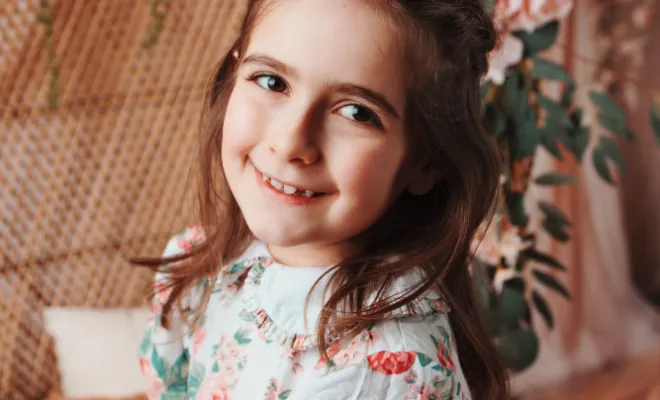 Photographe à Besançon : mini séances fleuries en studio