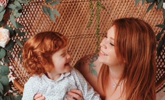 Photographe à Besançon : mini séances fleuries en studio