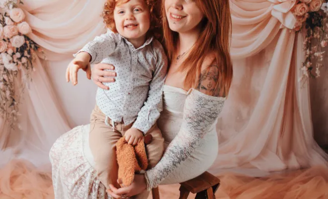 Photographe à Besançon : mini séances fleuries en studio