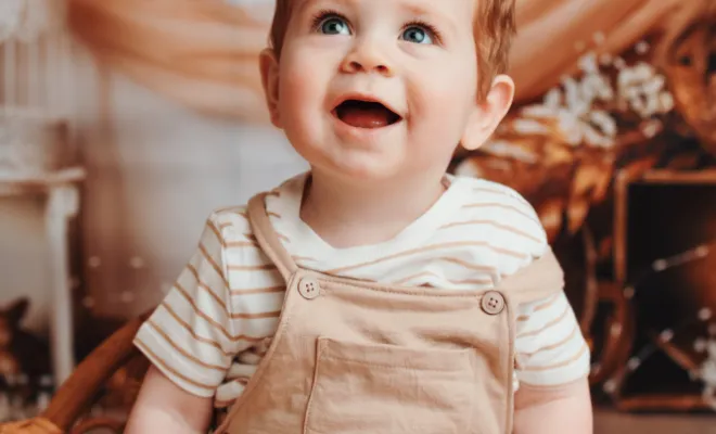 Photographe à Besançon : shooting Maman et bébé en studio