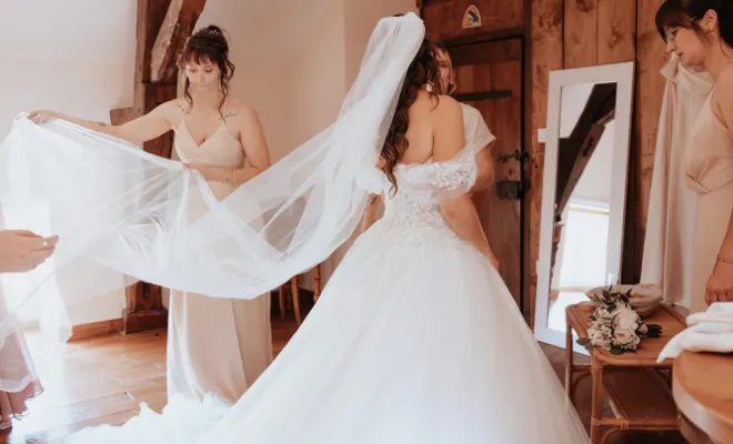 Photographe à Besançon mariage au Château d'Arcelot en Bourgogne