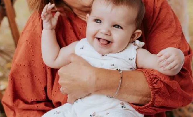 De Mamie à petite fille, Besançon, TAILS PHOTOGRAPHIE