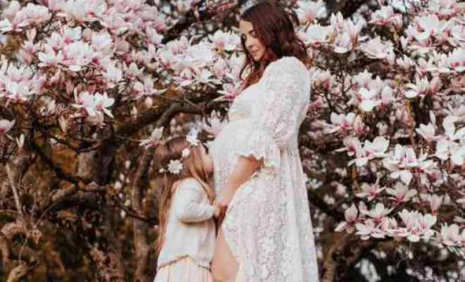 Photographe pour séance photo en famille fleurie à Besançon, Besançon, TAILS PHOTOGRAPHIE