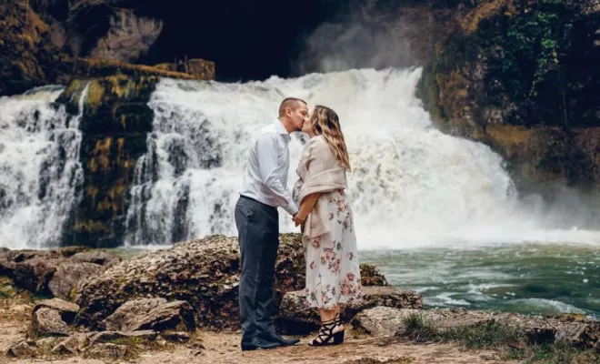 Photographe pour shooting grossesse en famille en Franche-Comté, Besançon, TAILS PHOTOGRAPHIE