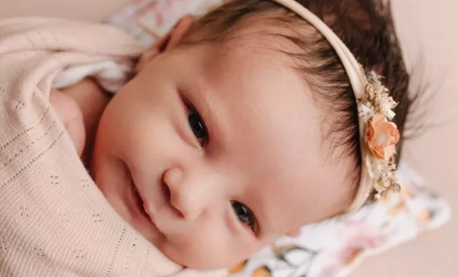 Photographe pour shooting naissance fille à Besançon, Besançon, TAILS PHOTOGRAPHIE