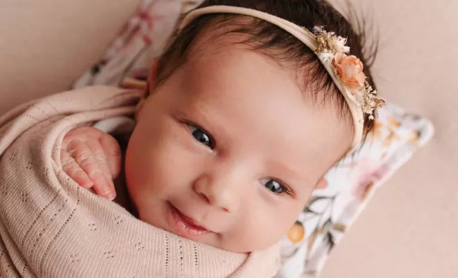 Photographe pour shooting naissance fille à Besançon, Besançon, TAILS PHOTOGRAPHIE