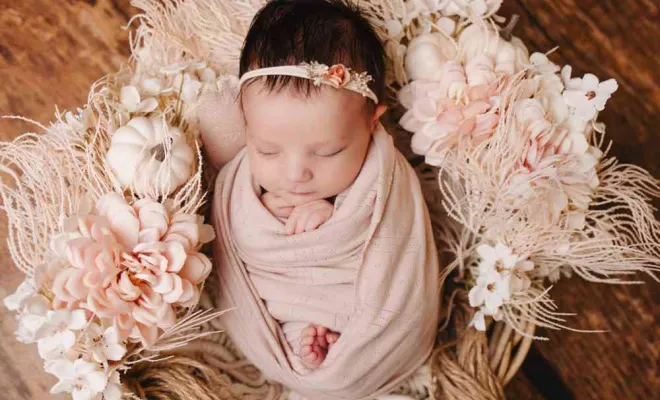 Photographe pour shooting naissance fille à Besançon, Besançon, TAILS PHOTOGRAPHIE