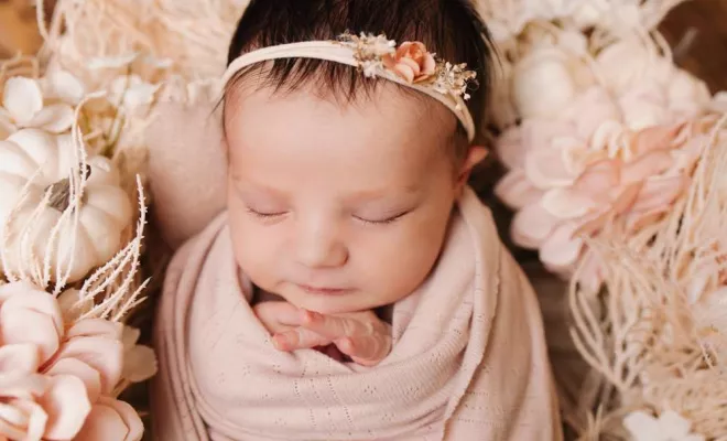 Photographe pour shooting naissance fille à Besançon, Besançon, TAILS PHOTOGRAPHIE