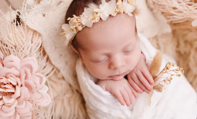 Photographe pour shooting photo naissance fleuri à Besançon, Besançon, TAILS PHOTOGRAPHIE