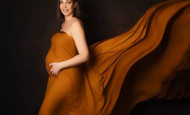 Photographe professionnelle shooting photo grossesse en studio à Besançon, Besançon, TAILS PHOTOGRAPHIE