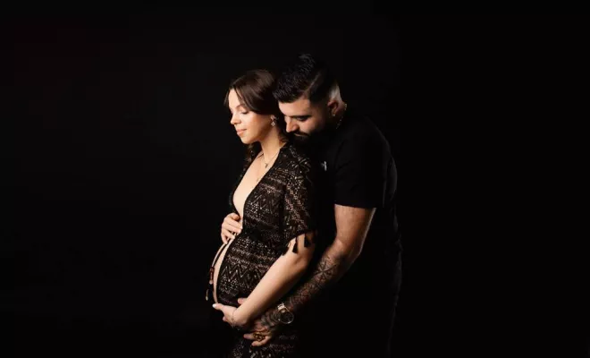 Photographe shooting grossesse en couple à Besançon, Besançon, TAILS PHOTOGRAPHIE