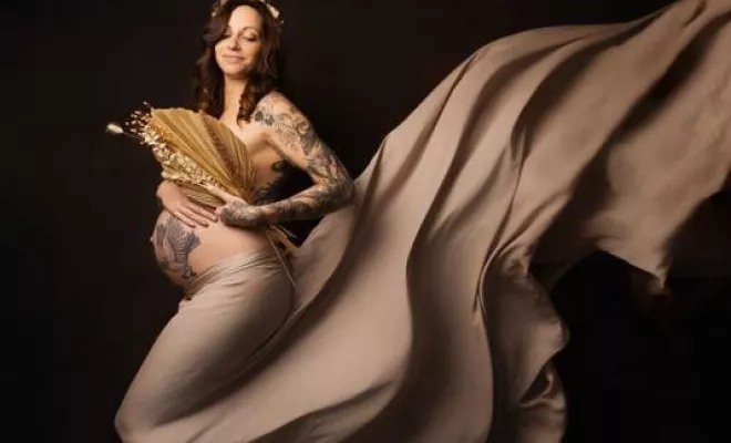 Photographe studio shooting grossesse avec voilages à Besançon, Besançon, TAILS PHOTOGRAPHIE