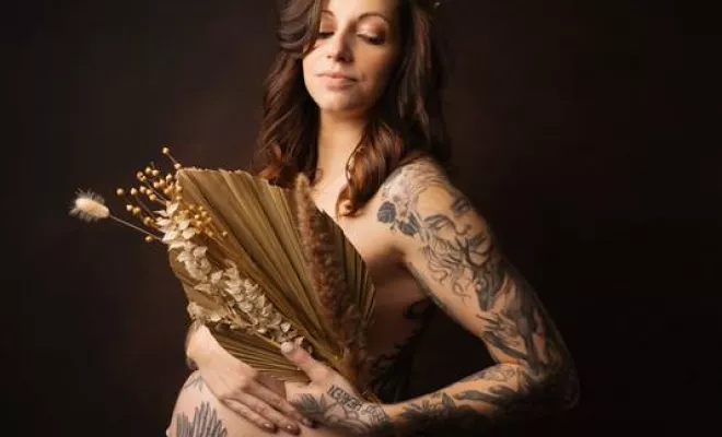 Photographe studio shooting grossesse avec voilages à Besançon, Besançon, TAILS PHOTOGRAPHIE