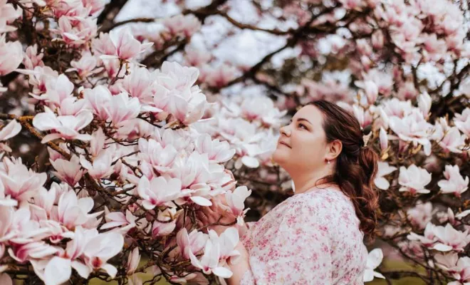 Portrait femme fleuri à Besançon, Besançon, TAILS PHOTOGRAPHIE